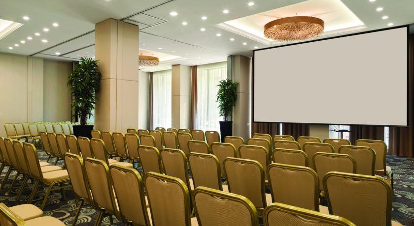 Гостиница Ramada Kazan City Centre Казань